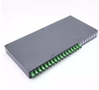 SM/MM/OM3 Τύπος ινών 2x4 Οπτικός διαχωριστής 2x32 PLC για 19 ιντσών Rack Mount Fiber Splitter