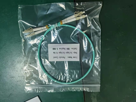 Τηλεπικοινωνιακή σύνδεση SC LC UPC προς LC UPC OM4 SR Duplex Fiber Optic Patch Cord