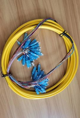 24 Core SC/UPC προετοιμασμένο καλώδιο επικάλυψης με μέγιστο δοχείο εγκατάστασης αριθμός 1 δοχείο σύνδεσης