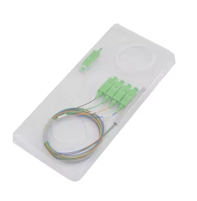 Συνδετήρας SC/APC 1x4 Φυτικό οπτικό σωλήνα από χάλυβα PLC Splitter για μήκος κύματος 1260-1650nm