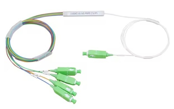 Συνδετήρας SC/APC 1x4 Φυτικό οπτικό σωλήνα από χάλυβα PLC Splitter για μήκος κύματος 1260-1650nm